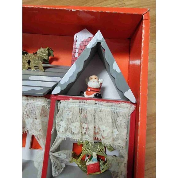 Christmas Divided Wall Deco 10" - Picture 5 of 7